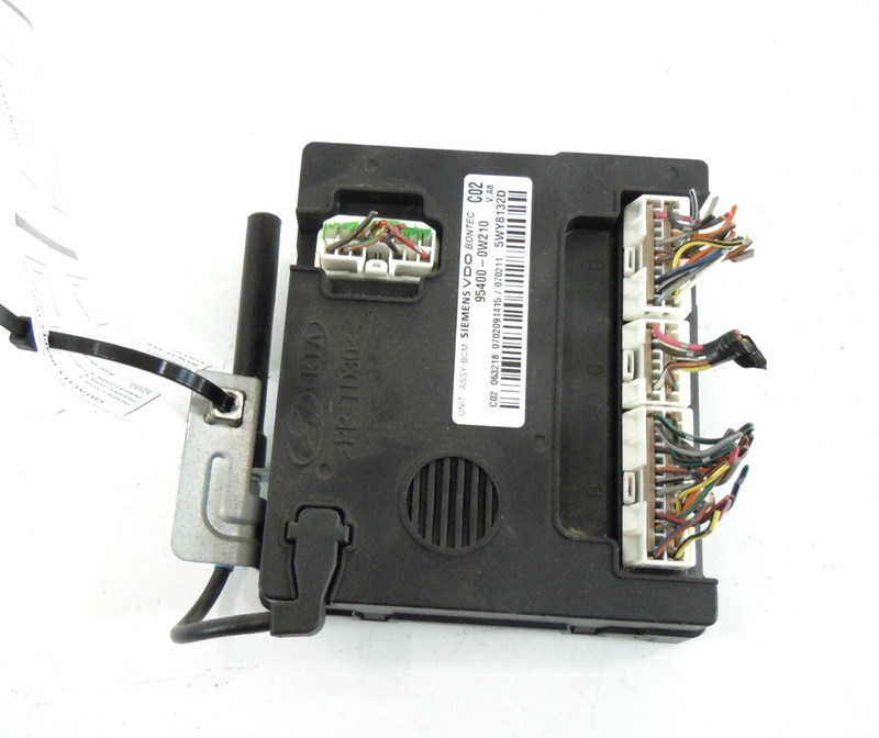 2007-2009 Hyundai Santa Fe Body Control Module BCM BCU OEM 95400-0W210