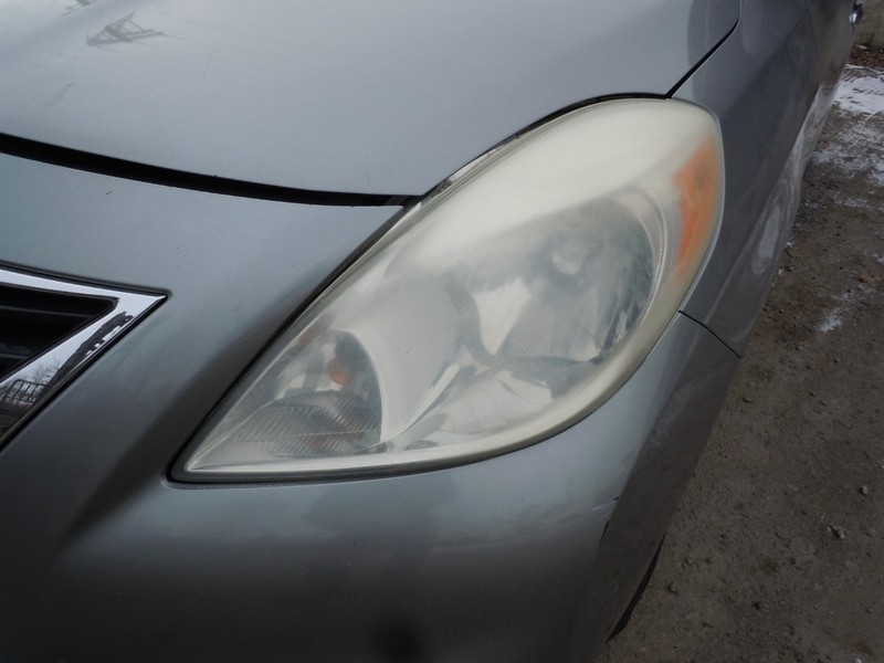 2012-2014 Nissan Versa Sedan Halogen Headlight Driver Left LH OEM