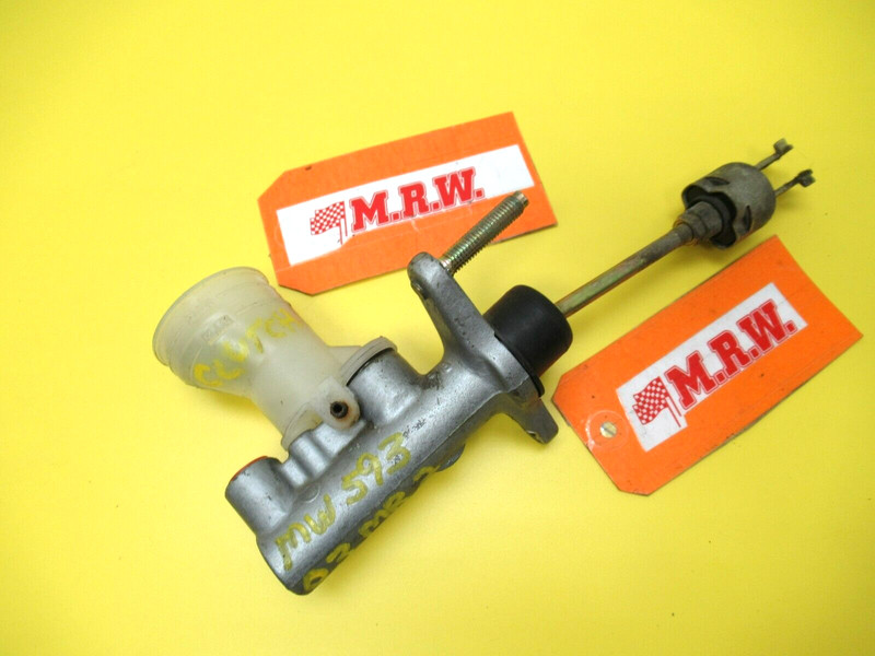 CLUTCH MASTER CYLINDER FLUID RESERVOIR for 00 01 02 03 04 05 TOYOTA MR2 SPYDER