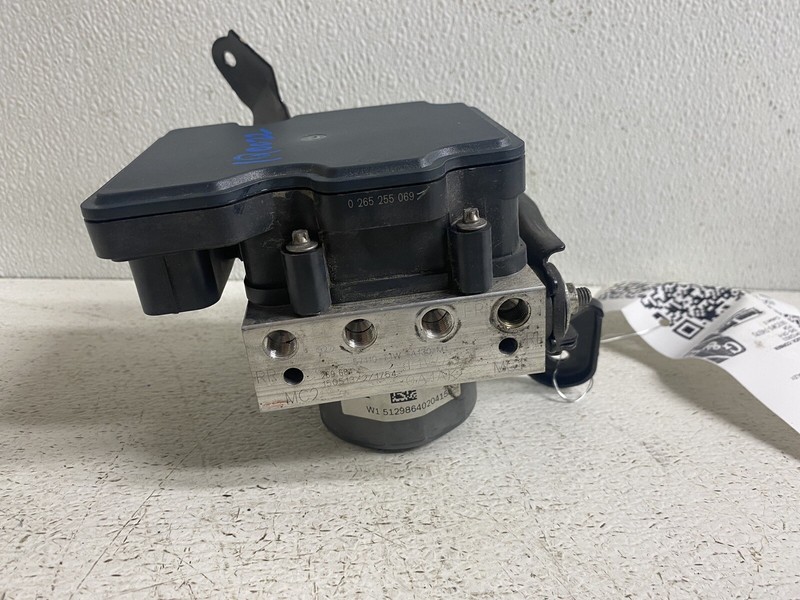 2015-2016 Honda CR-V CRV 57110-T1W-A130-M1 Anti Lock Brake Pump Actuator Module