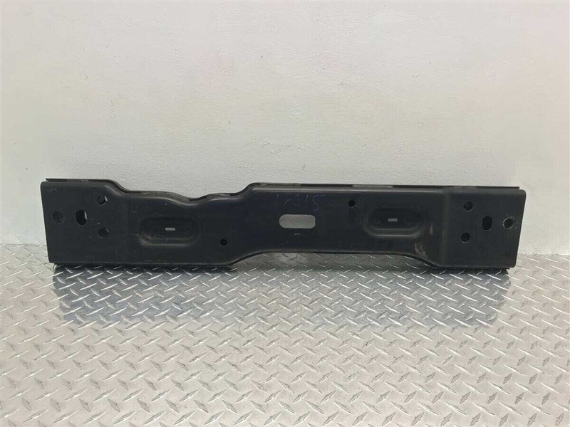 2004-2005 JEEP LIBERTY 3.7L A/T TRANSMISSION CROSSMEMBER OEM 52128702AB