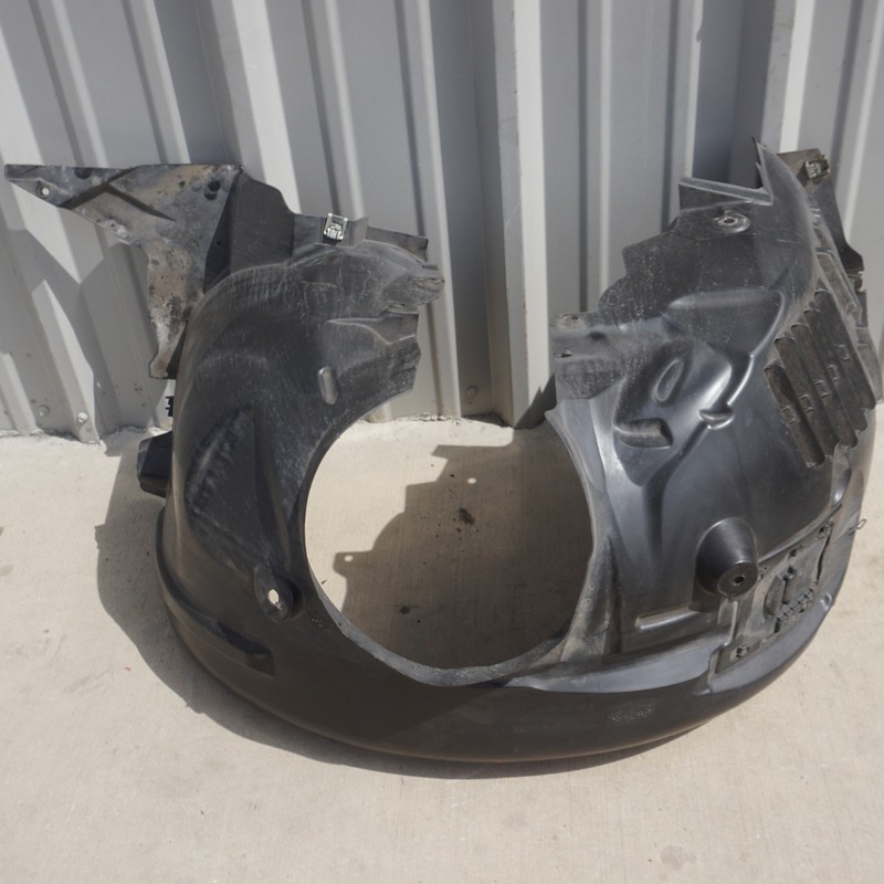 12-20 Mercedes SLC300 SLK350 Front Right Passenger Wheel Arch Liner Splash OEM