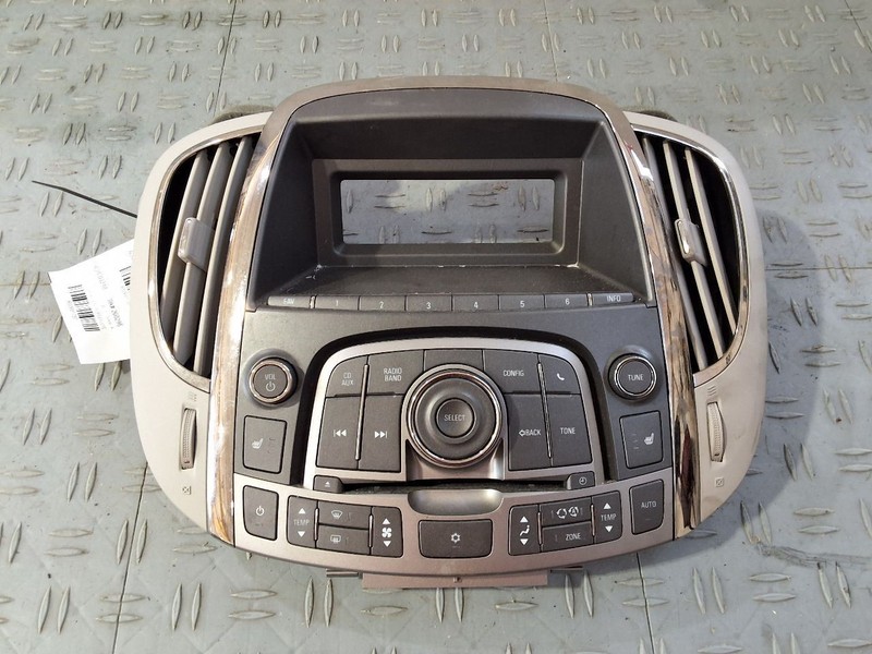 2010-2012 Buick Lacrosse Radio Control Panel AM-FM-XM-CD-MP3 OPT UYE