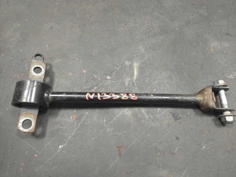 Rear Left Trailing Lower Control Arm AWD 2025 Nissan Kicks 55111-7LH0A 2026
