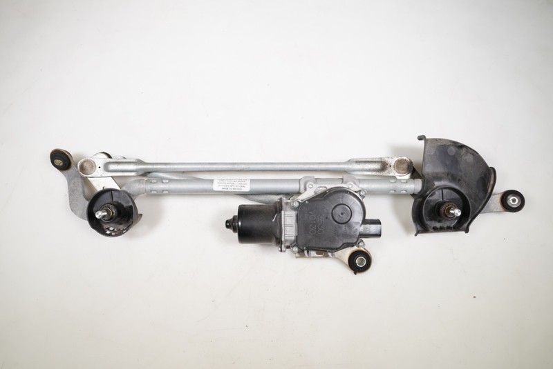 2020 - 2025 NISSAN SENTRA FRONT WINDSHIELD WIPER LINKAGE W/ MOTOR OEM 288006LB0A