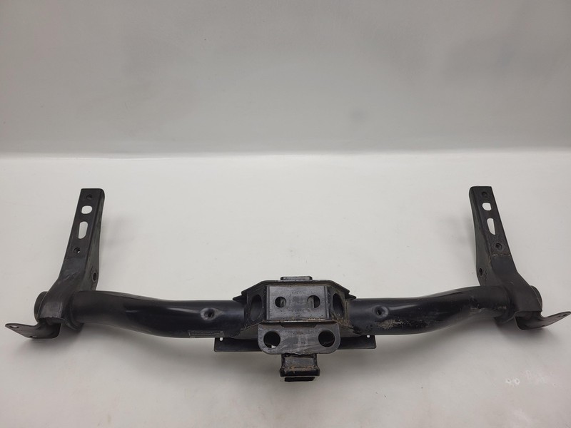 2019-2025 Chevrolet Silverado 1500 Crew Rear Tow Trailer Hitch 5.3L OEM 84509186
