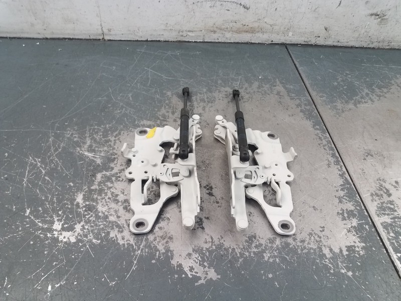 2013 BMW M5 F10 Hood Hinges #3439 A9