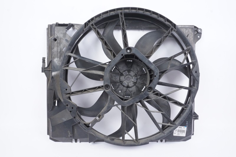 2007-2009 BMW 328I - Electric Cooling FAN Assembly 7562080 OEM - NO MOTOR