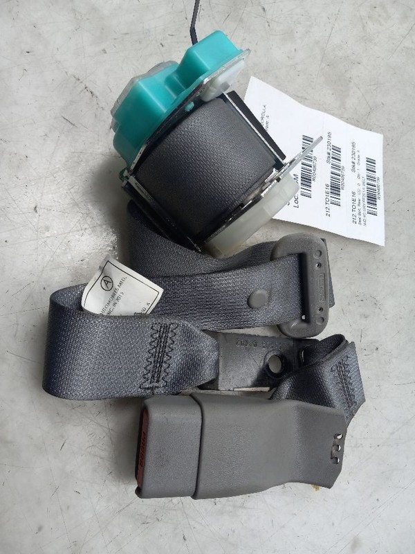 14 15 16 17 18 Toyota Corolla Center Rear Seat Belt GRY FF20