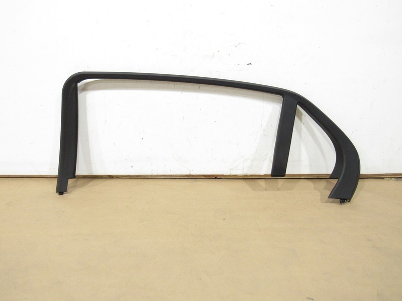 17-20 Genesis G90 2019 Rear Right Door Glass Window Frame Trim Cover !#3