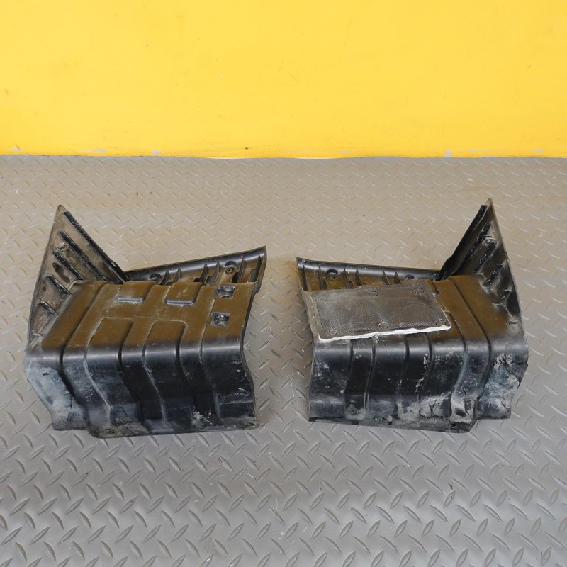 2020-2024 KIA TELLURIDE REAR BUMPER LOWER MOUNT BRACKET PAIR X2 OEM 86613S9000