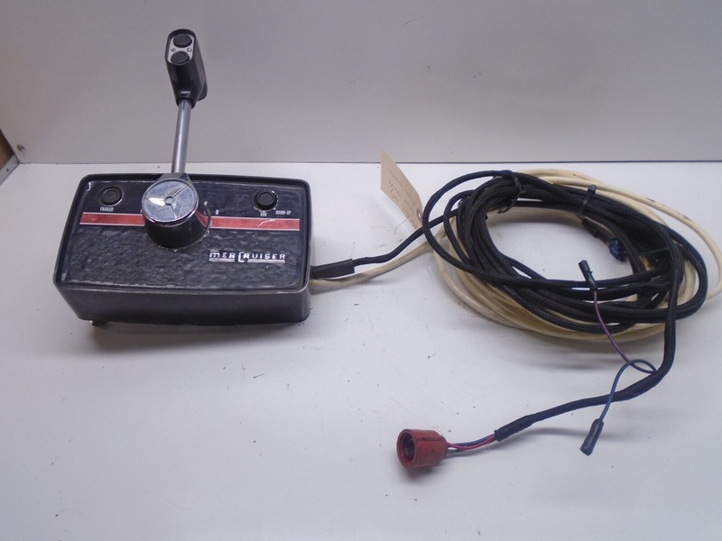 M1 VINTAGE MERCRUISER 215 SIDE MOUNT REMOTE CONTROL