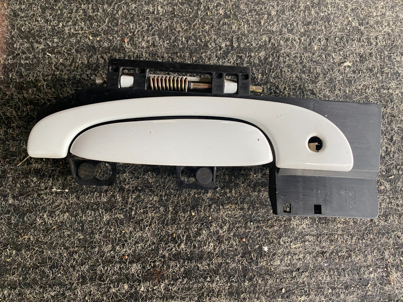 2000 01 02 JAGUAR S-TYPE DriverLH LEFT FRONT EXTERIOR HANDLE WHITE