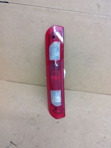 RAM1500 2004 High Mounted Stop Light 258586
