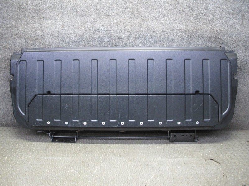 2005-2009 HUMMER H2 SUT REAR MIDDLE CENTER MID GATE DECK LID PANEL