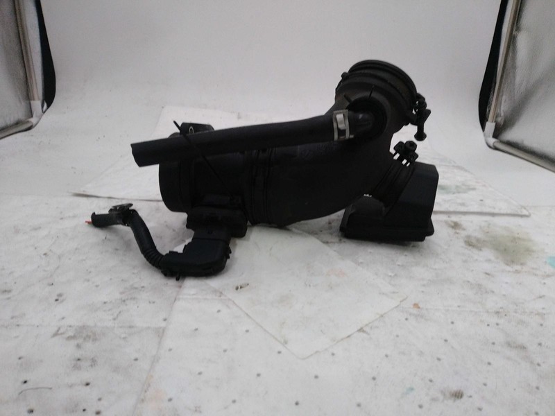 2023 Hyundai Elantra Air Cleaner Assembly OEM 1.6L Used 55K Miles