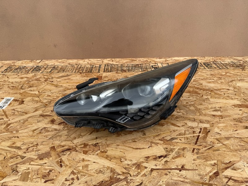 KIA STINGER 2018-2023 OEM LEFT DRIVER LED HEADLIGHT ASSEMBLY (INTACT)