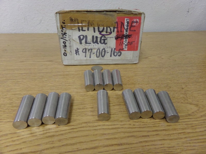 Membrane Plug 97-00-165 52B-1009, Lot of 13 *FREE SHIPPING*