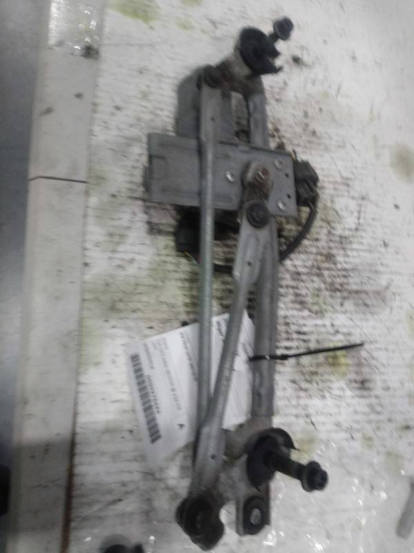 2017 KIA Sportage Wiper Motor OEM 98110F2000 86K Miles Black
