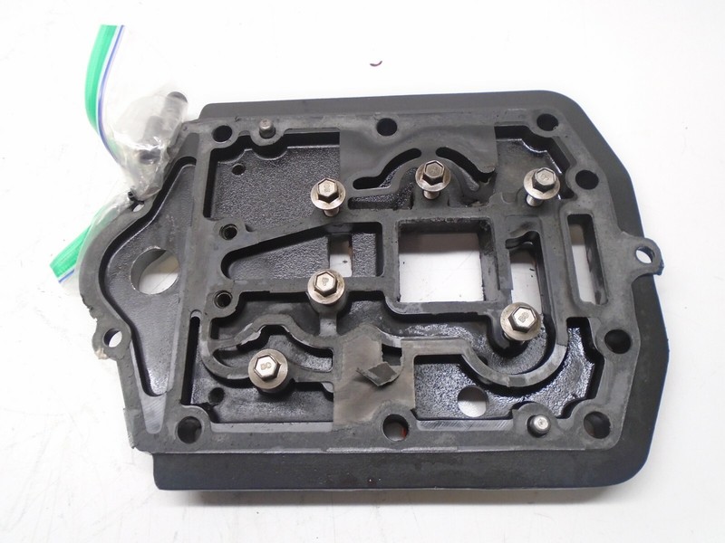 I6820194 Spacer Plate Force 90hp Outboard 90ELPT