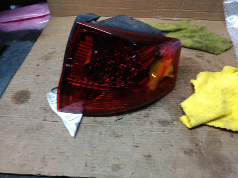 2013 Acura MDX Right Tail Light Assembly Grey OEM Used 290666 225K Miles