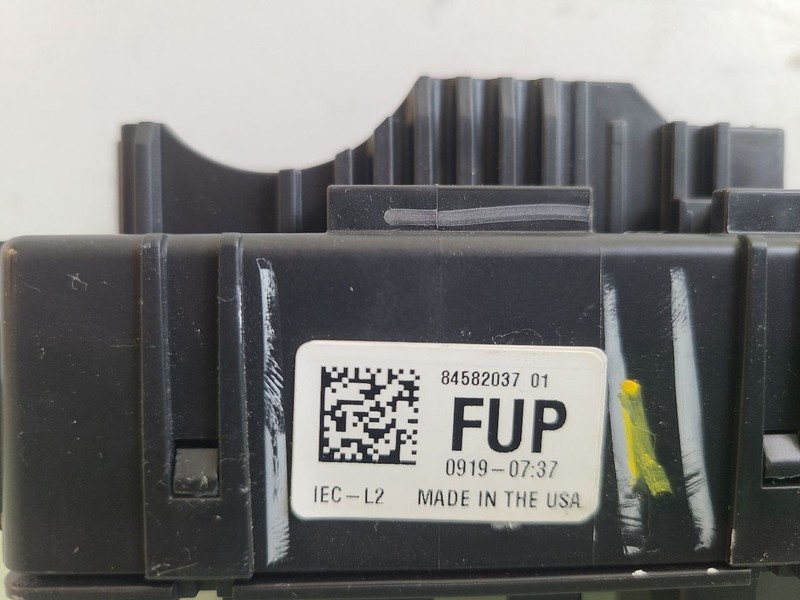 SILVRDO15 2019 Fuse Box Cabin 579669