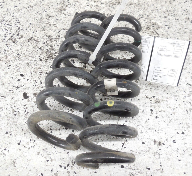 2017 17 Maserati Ghibli Rear Coil Spring Pair Left Right RWD OEM