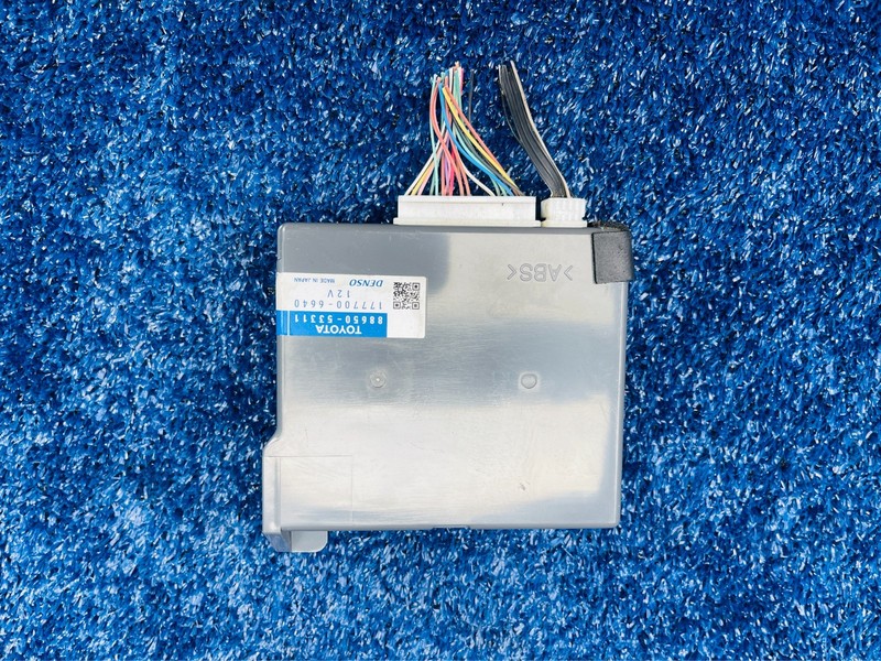 2006-2013 Lexus IS250 A/C Amplifier Climate Control ECU 88650-53311 OEM