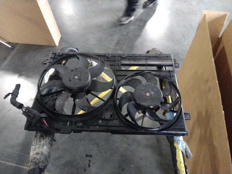 2008 Volkswagen Golf GTI Engine Cooling Fan Motor OEM Red 133K Miles