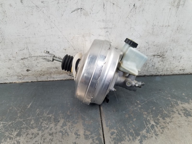 2014 Mercedes AMG E 63 S Brake Master Cylinder / Booster #7111 VV4