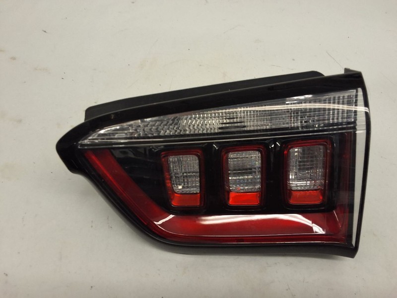 Passenger Tail Light Incandescent Liftgate Mounted Fits 17-23 COMPASS 3455256
