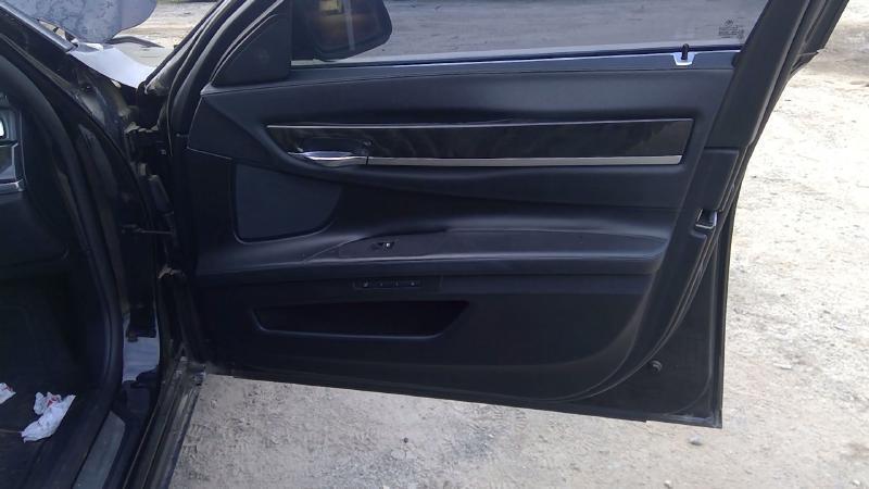 Front Door Trim Panel BMW 750I Right 12 11 10 09