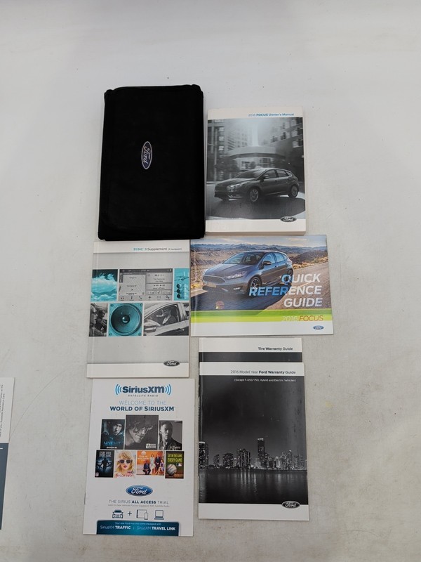 2016 Ford Focus Owners Manual Set With Quick Reference Guide & Sync 3 & Case