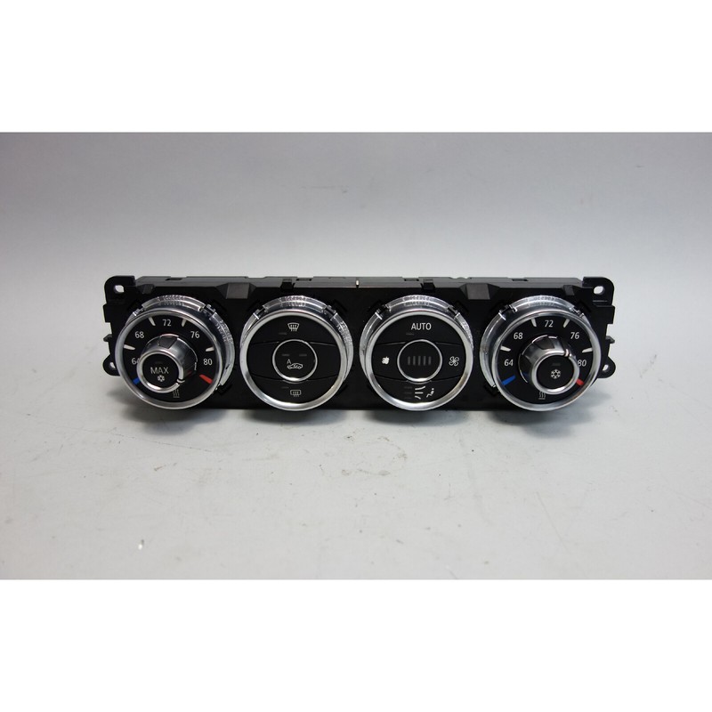 2009-2010 BMW E89 Z4 Roadster Automatic Climate Control w Worn Button OEM