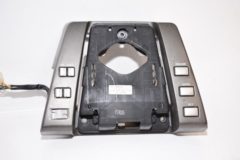 1985 NISSAN 300ZX STEERING WHEEL BEZEL WITH RADIO AND CRUISE CONTROL SWITCHES
