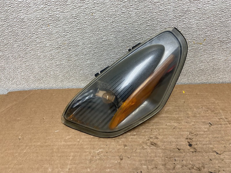2002-2005 Pontiac Aztek Left Driver LH Side Park Upper Turn Signal OEM z3640 DG