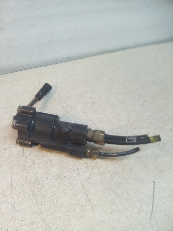 Mack/Bendix T-294095 Trailer Brake Valve