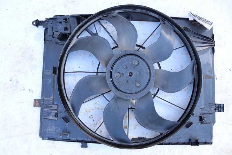 2015-2021 MERCEDES C-CLASS C300 W205 2.0L ENGINE RADIATOR COOLING FAN MOTOR OEM
