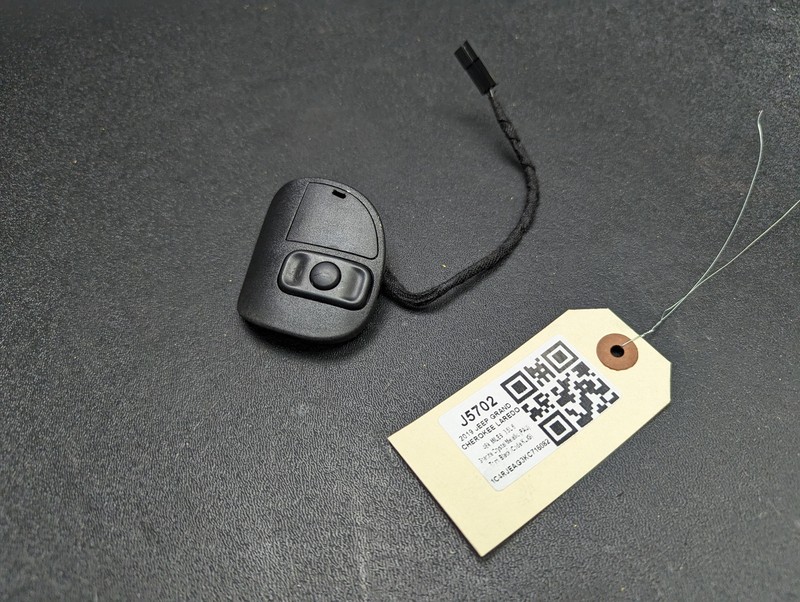 Steering Wheel Right Radio Control Switch 2019 Jeep Grand Cherokee 2018 - 2021