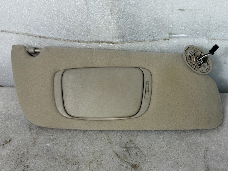 1999-2003 Jeep Grand Cherokee Passenger Right Side Sun Visor Beige Lighted #028