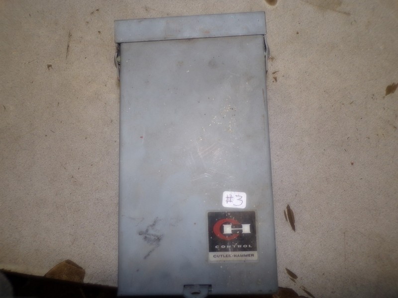 Cutler Hammer CH2-R Circuit Breaker Enclosure 4-Amp *FREE SHIPPING*