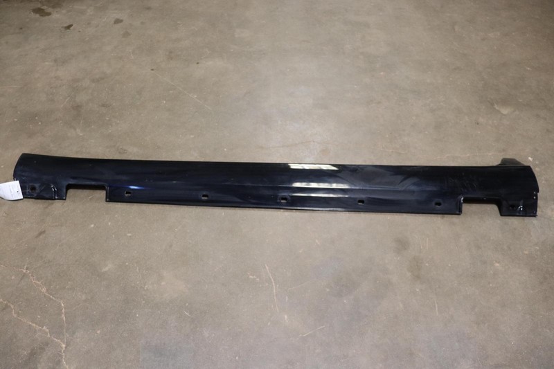 2012-2018 MERCEDES CLS550 W218 LEFT DRIVER ROCKER PANEL SKIRT MOLDING OEM