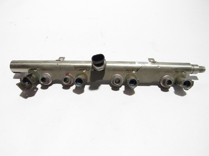 Buick LaCrosse 2011 2.4L FWD Engine Motor Fuel Injection Rail 10-13 ;:A