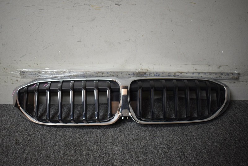 2019-2021 BMW 3 SERIES M3 340i FRONT GRILLE OEM