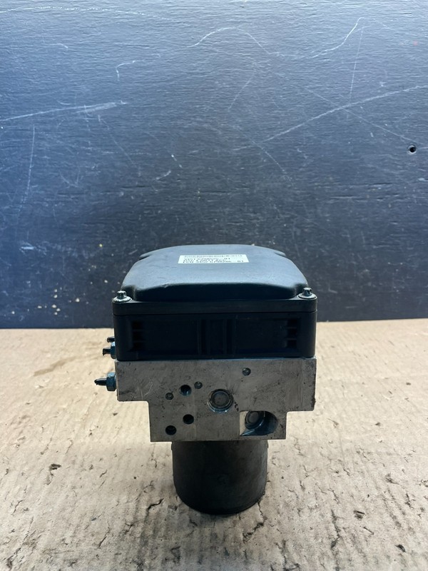 BMW E60 ABS Brake Pump Module 3451 6774992-01 S8028 PS