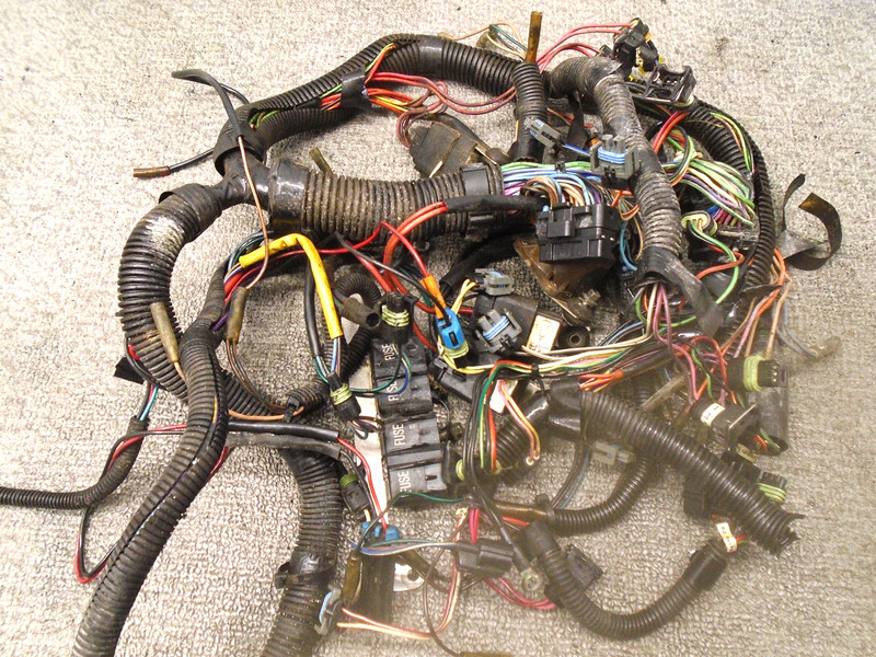 USED MERCURY OPTIMAX 135-150 HP OUTBOARD ENGINE WIRE HARNESS ASSY 850681A2