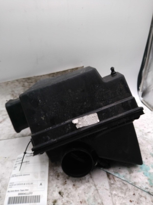 2016 Cadillac ATS Air Cleaner Assembly OEM 22781108 2.0L Blue Used Parts