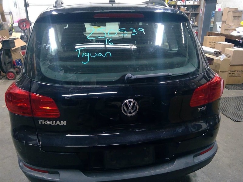 Trunk/Hatch/Tailgate Spoiler With Camera Fits 12-17 TIGUAN 1721430