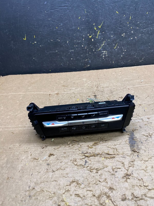 2025 FordExplorer A/C Heater Climate Control Panel Trim Oem X1491 DG