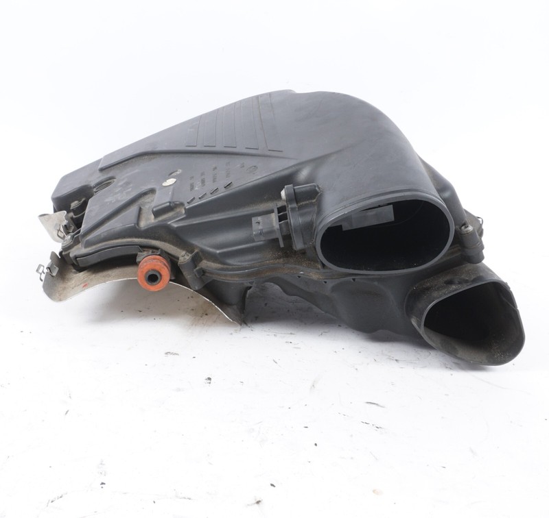 2011-2016 BMW 550I GT F07 LEFT DRIVER SIDE AIR CLEANER INTAKE FILTER BOXOEM